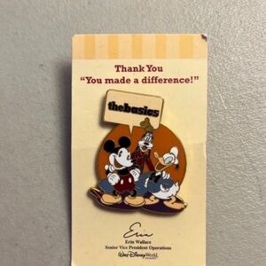 Disney Mickey and Friends Pin